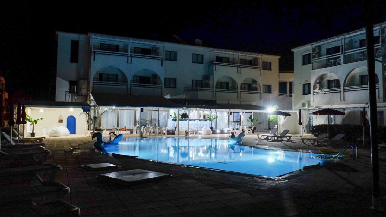 Amore Hotel Apartments Protaras Exterior photo