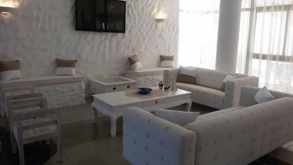 Amore Hotel Apartments Protaras Exterior photo